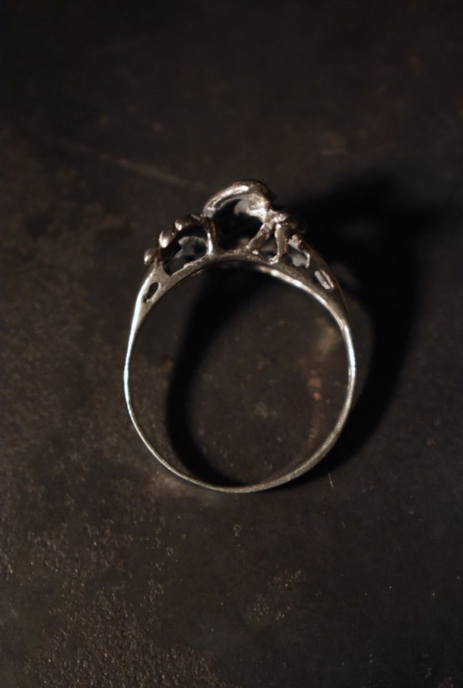 Vintage crane motif silver ring