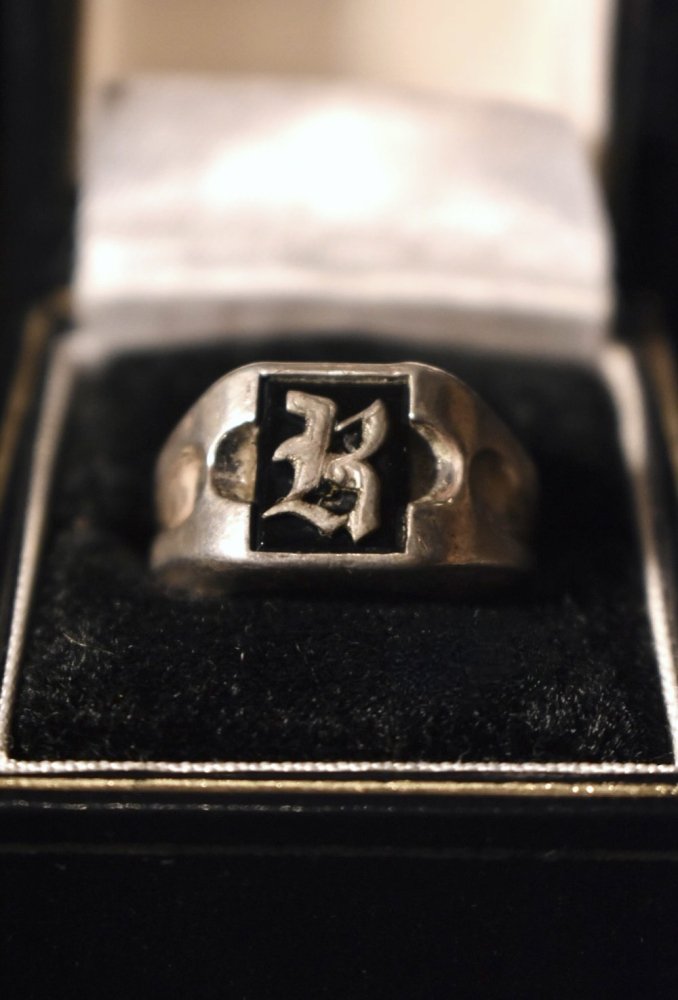 us 1950's~ initial silver ring