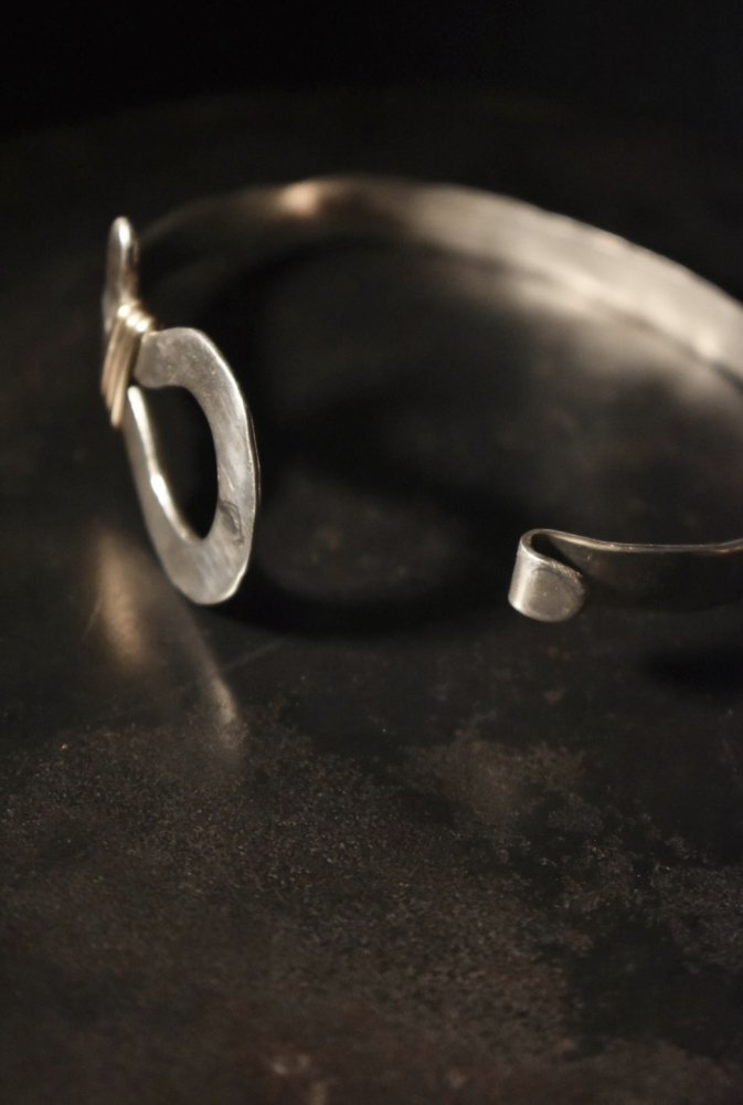 Vintage silver hook bracelet