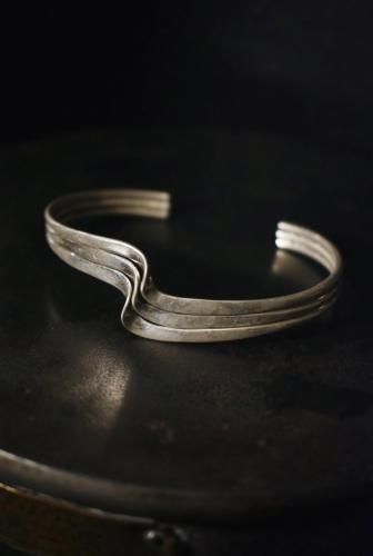 Vintage silver bangle