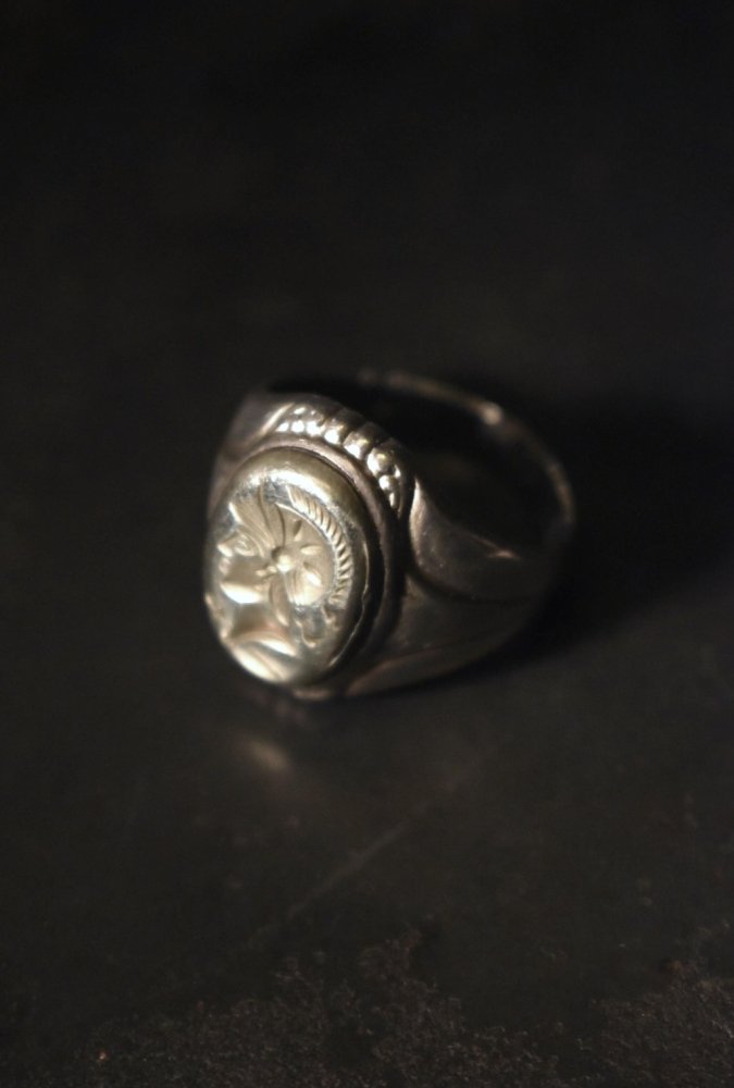 Vintage silver cameo ring