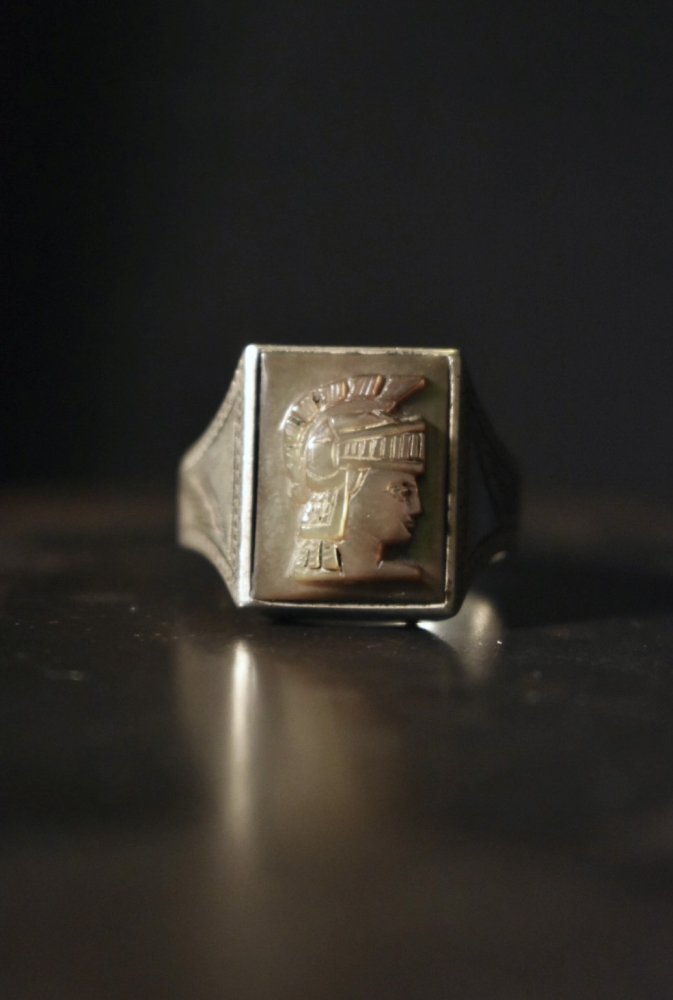 ヴィンテージのリングVintage silver × shell cameo ring