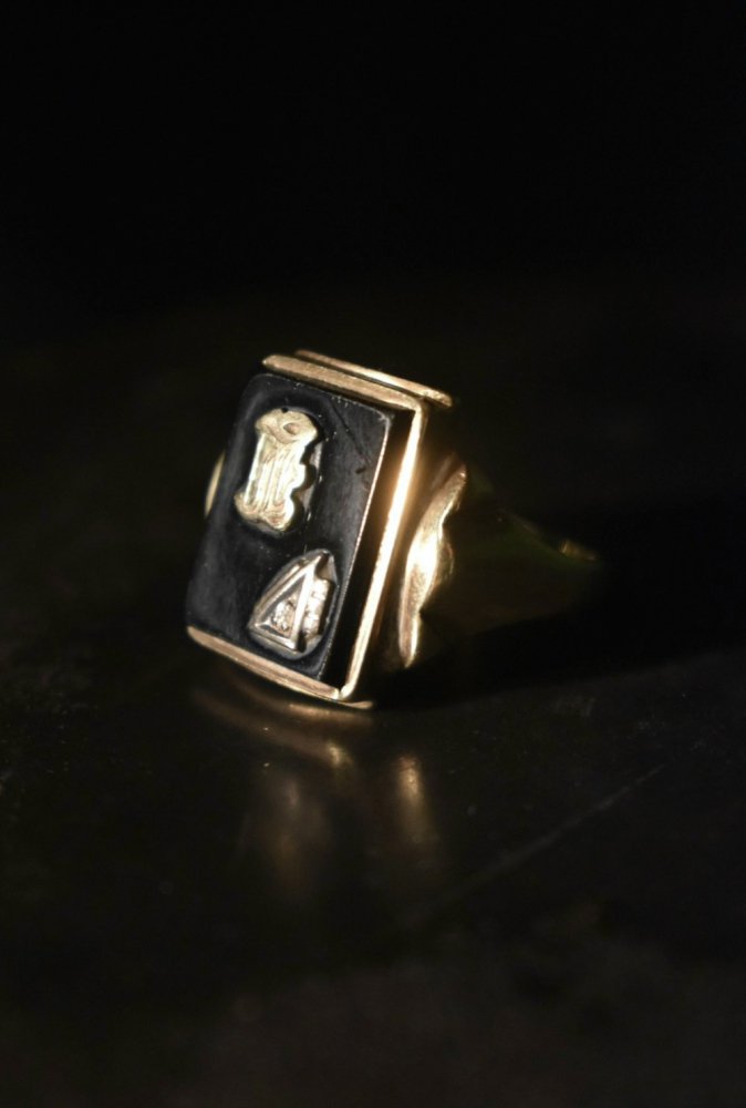 us 1940's~ 10K gold  onyx initial ring