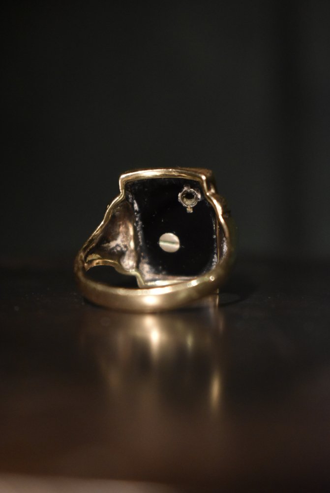 us 1940's~ 10K gold  onyx initial ring