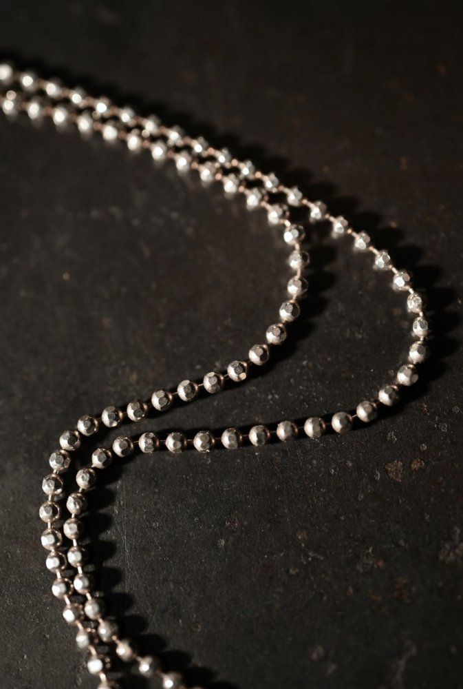 Vintage hand motif silver necklace