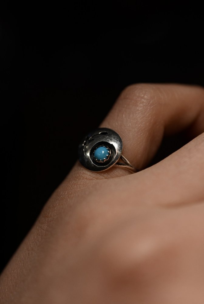 Vintage silver  turquoise ring