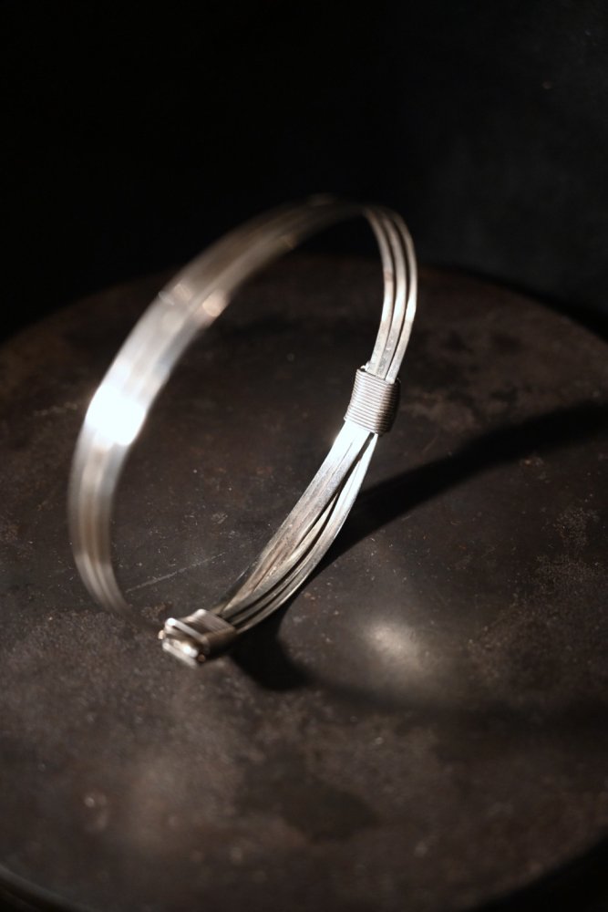 Vintage wire design silver bracelet