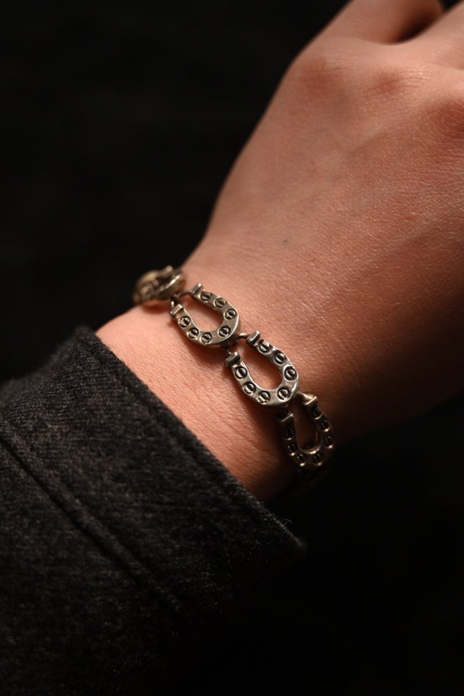 Vintage horseshoe silver chain bracelet