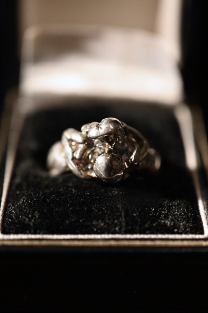 Vintage sexual motif silver ring