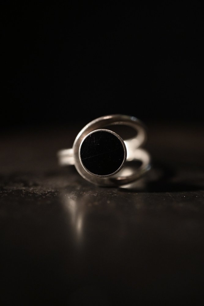 Vintage silver  onyx ring