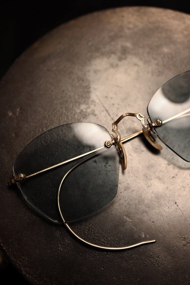 us 1940's two point 12KGF glasses
