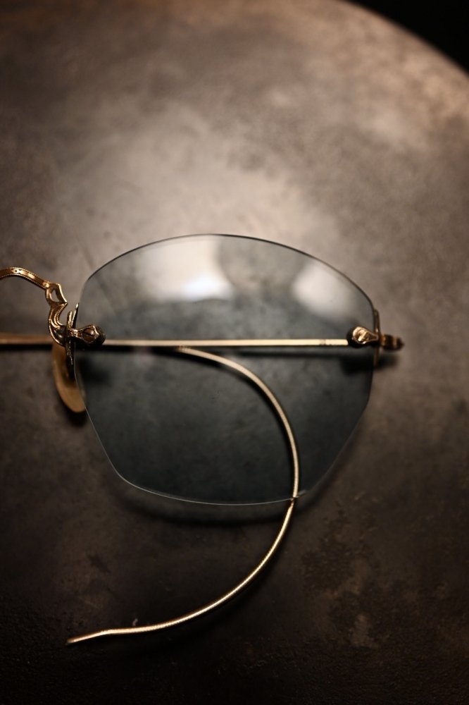 us 1940's two point 12KGF glasses