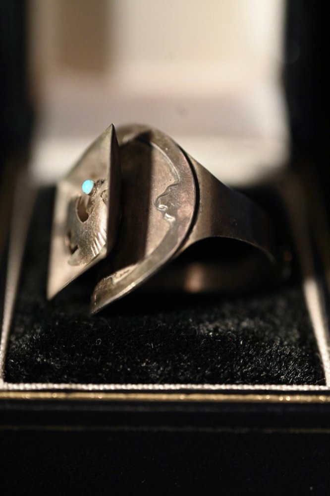 Vintage bird motif silver ring
