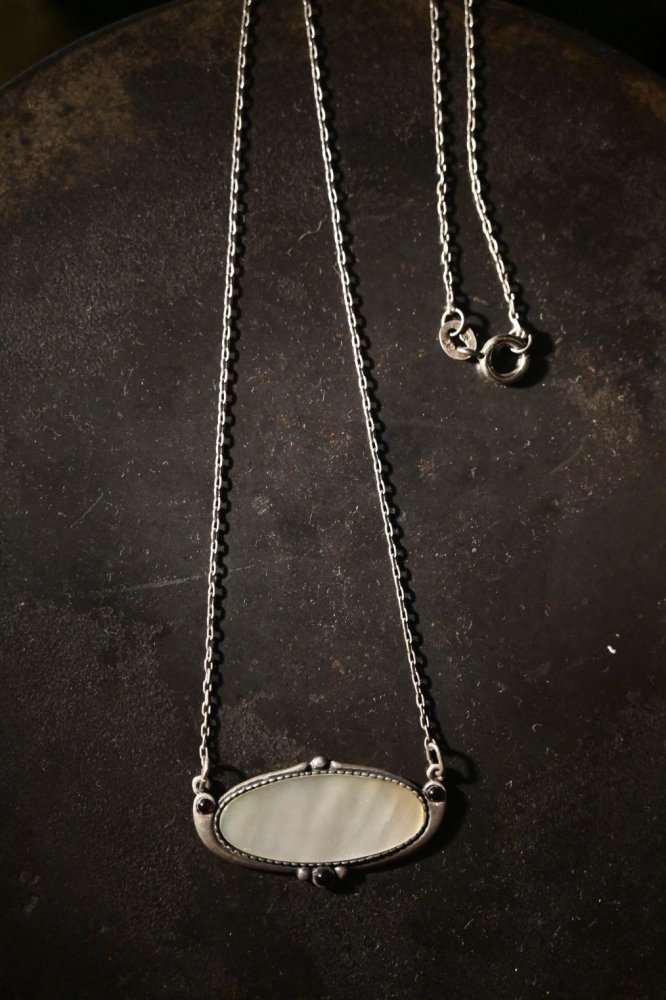 Vintage silver  shell necklace