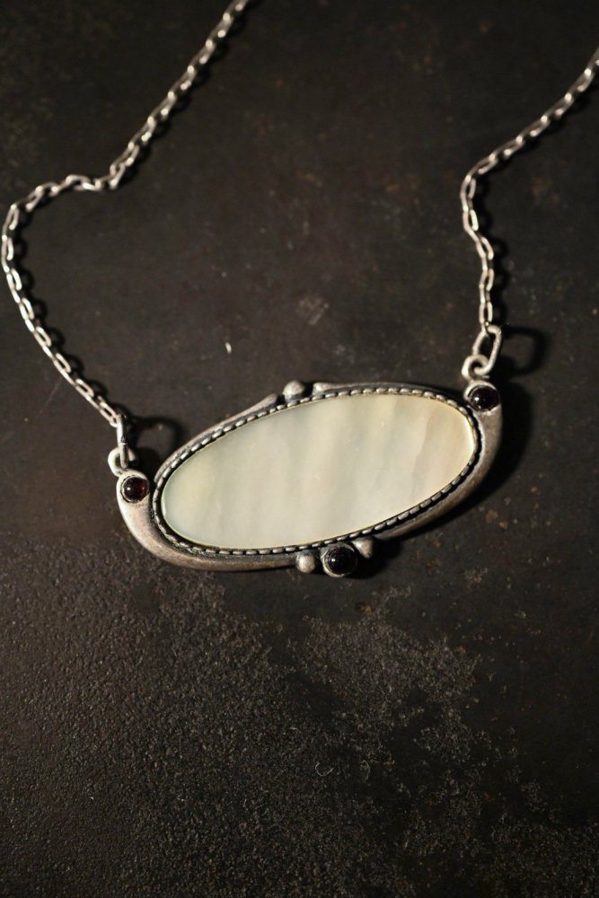Vintage silver  shell necklace