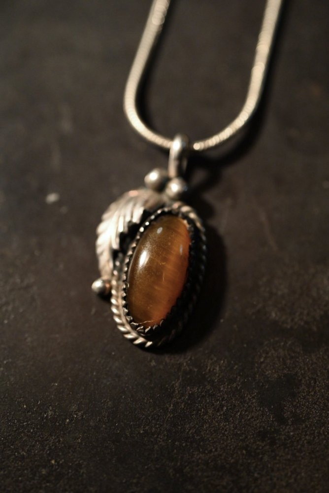 Vintage silver  tiger eye necklace