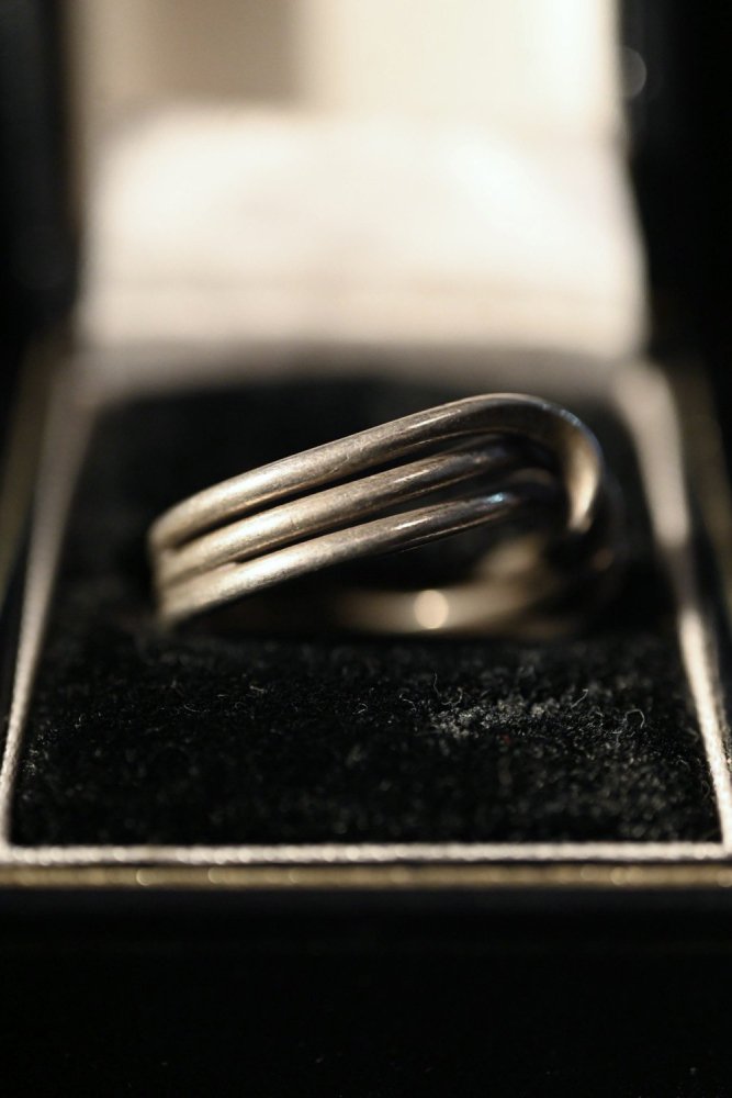 Vintage silver ring