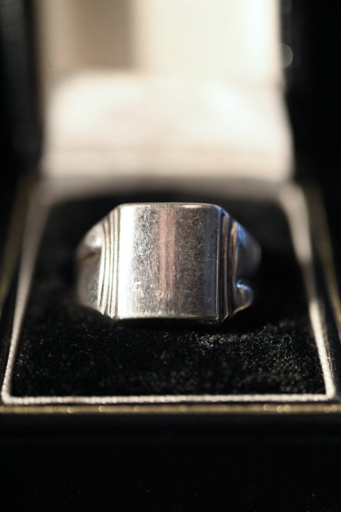 Mid 20th silver signet ring