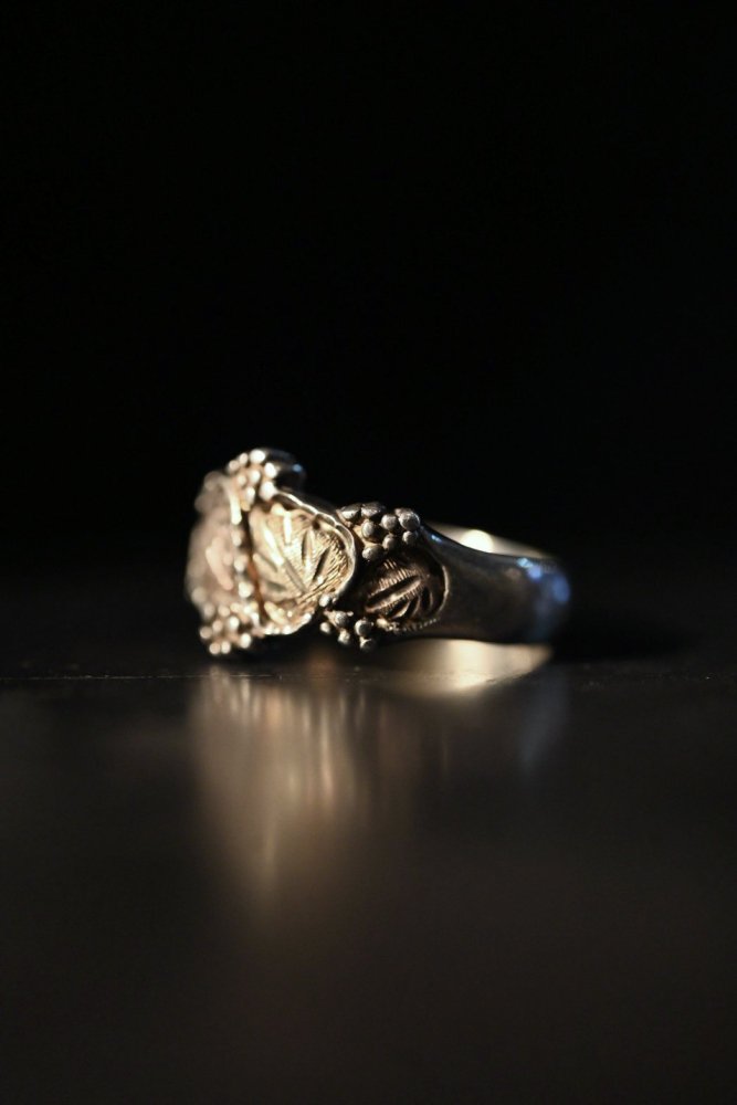 Vintage silver leaf motif ring