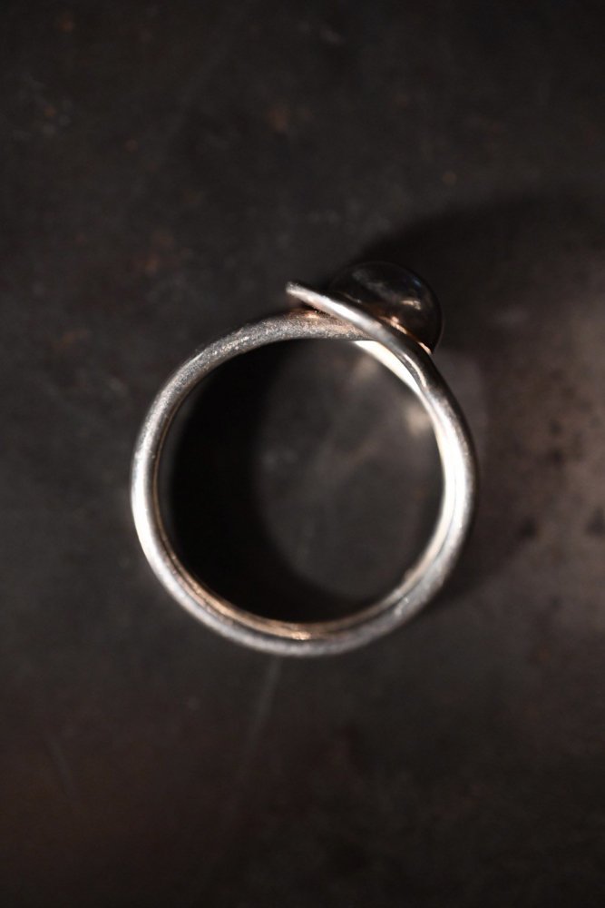 Vintage modern design silver ring