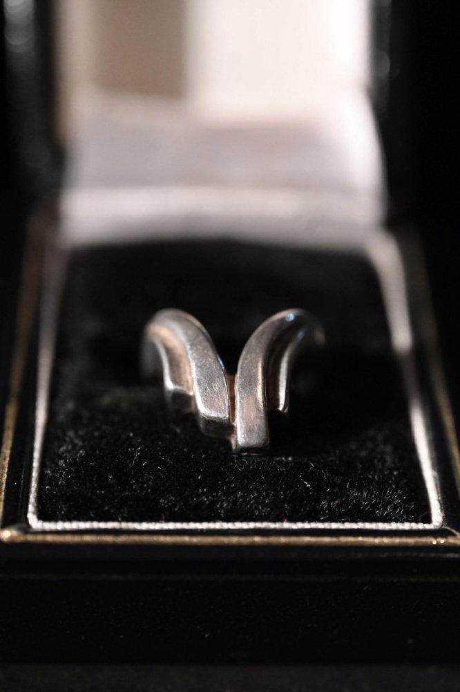 Vintage art deco design silver ring