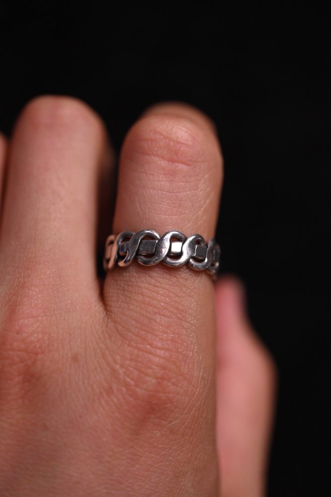 Vintage silver chain ring