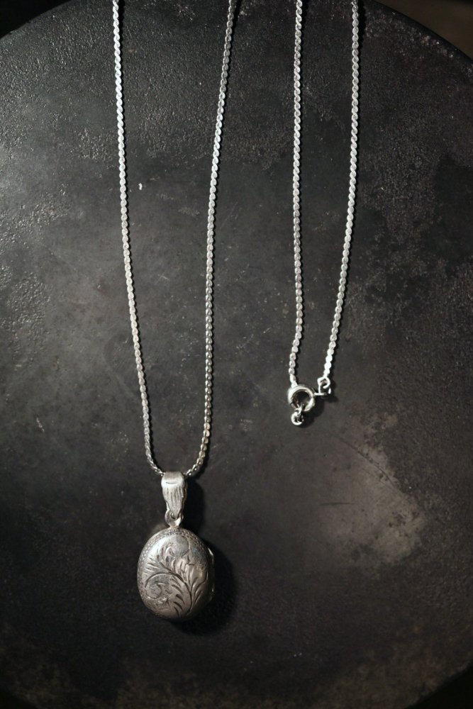 Vintage silver locket necklace