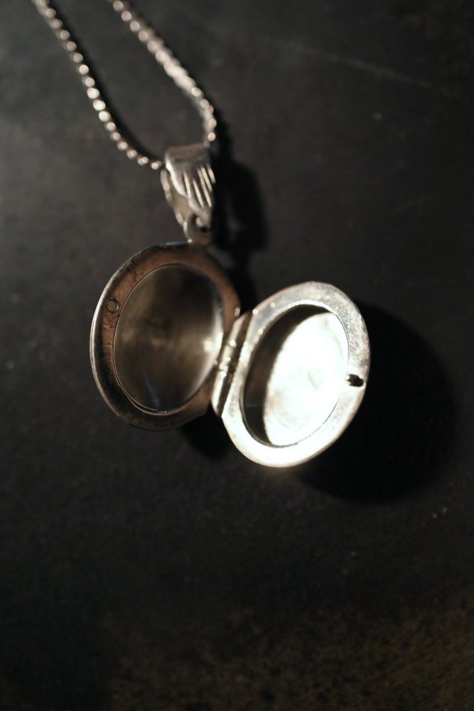 Vintage silver locket necklace