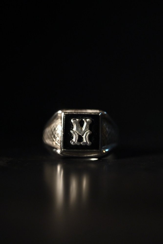 us 1940's~ silver  onyx initial ring