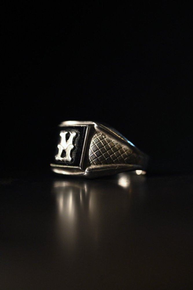 us 1940's~ silver  onyx initial ring