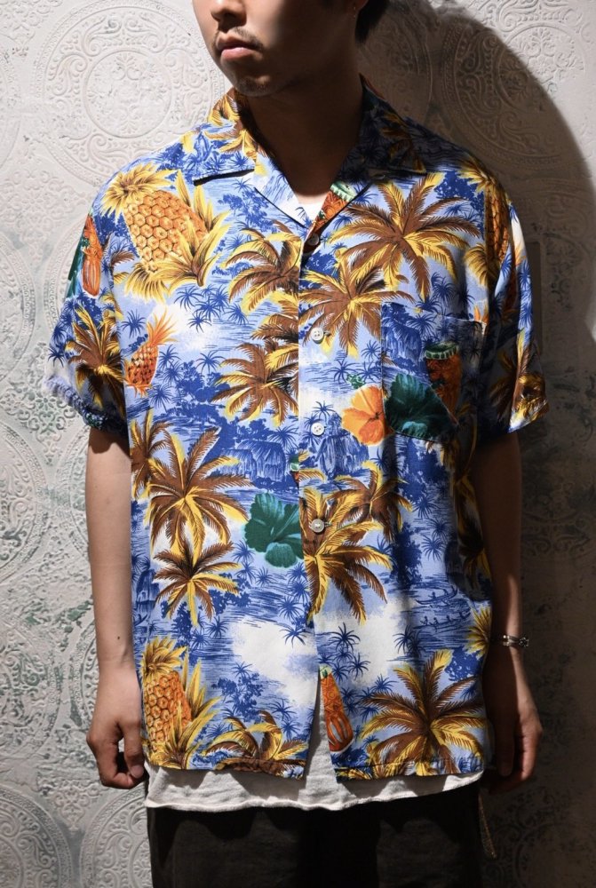 us 1950's~ "Riviera" rayon aloha shirt