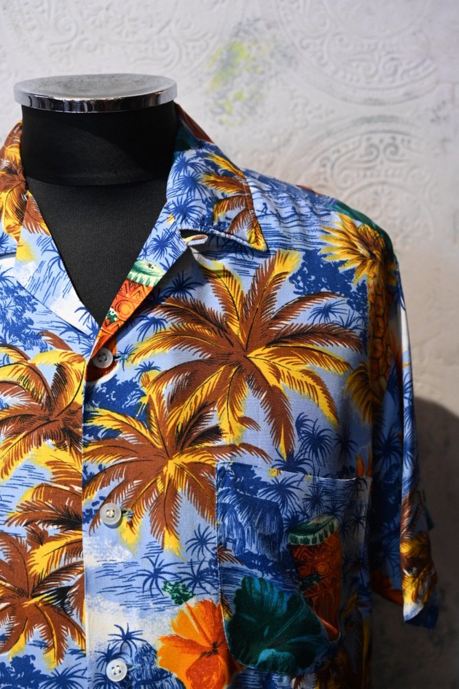 us 1950's~ "Riviera" rayon aloha shirt