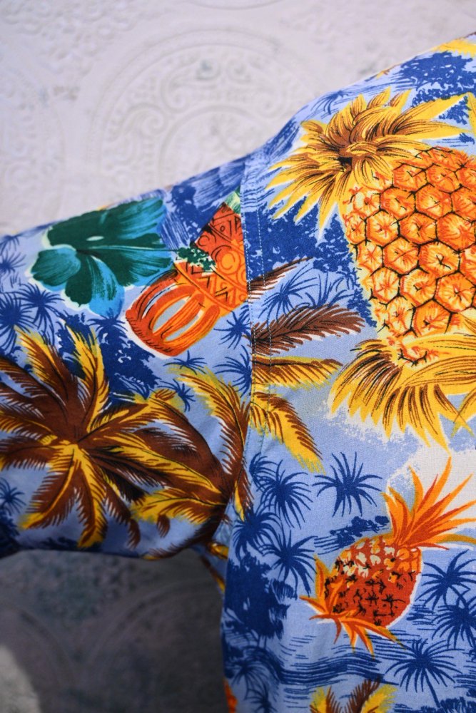 us 1950's~ "Riviera" rayon aloha shirt