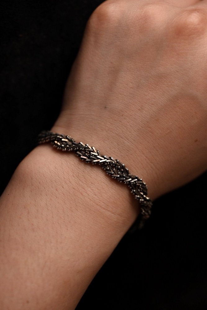 Vintage twist design silver bracelet