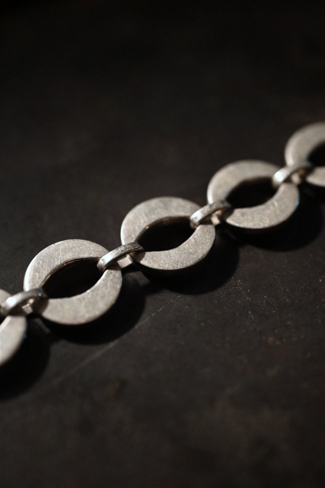 Vintage modern design silver chain bracelet