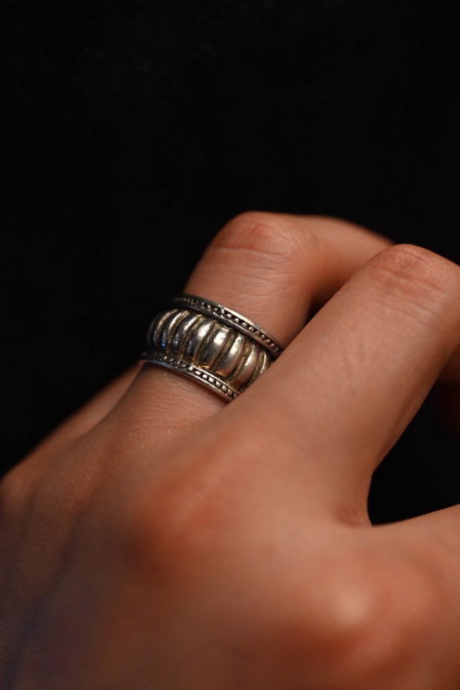 Vintage silver ring