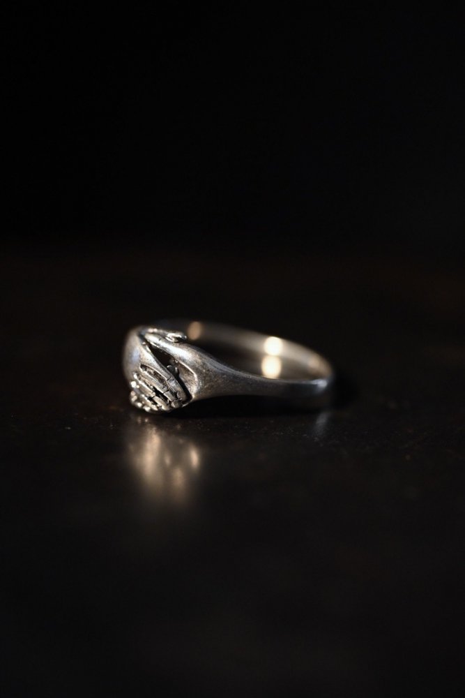 Vintage shake hand motif silver ring