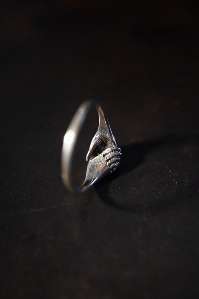 Vintage shake hand motif silver ring