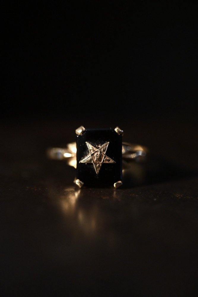 us mid 20th freemasonry pentagram 10K gold  onyx ring