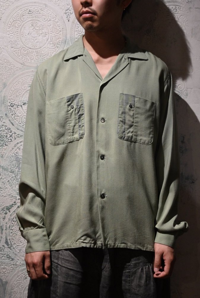 us 1960's "Society" rayon shirt