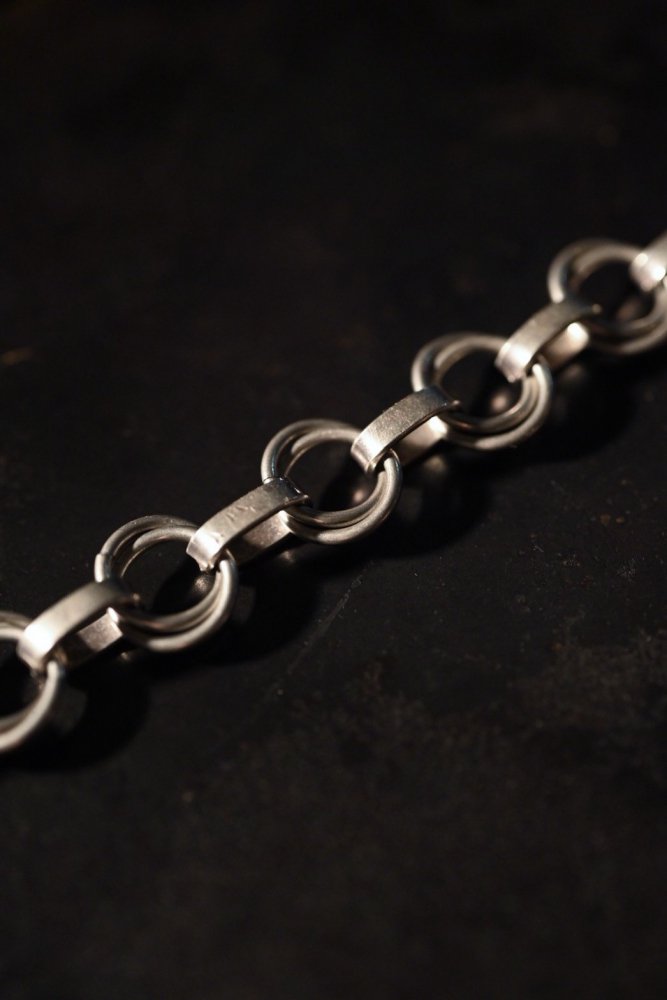 Vintage modern design silver bracelet