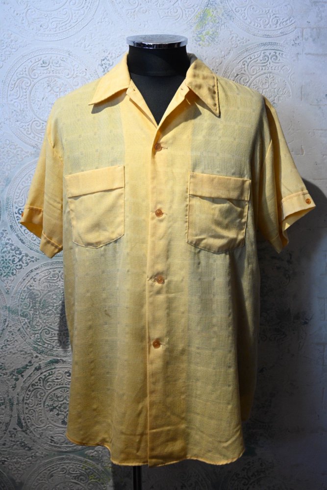 us 1970's "Berwick" rayon mix s/s shirt