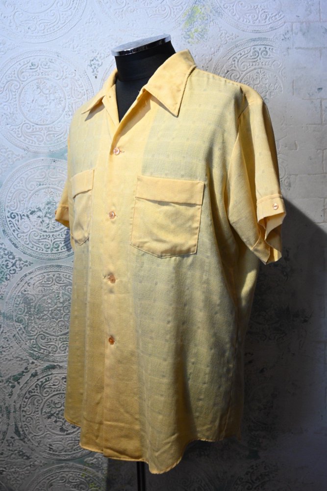 us 1970's "Berwick" rayon mix s/s shirt