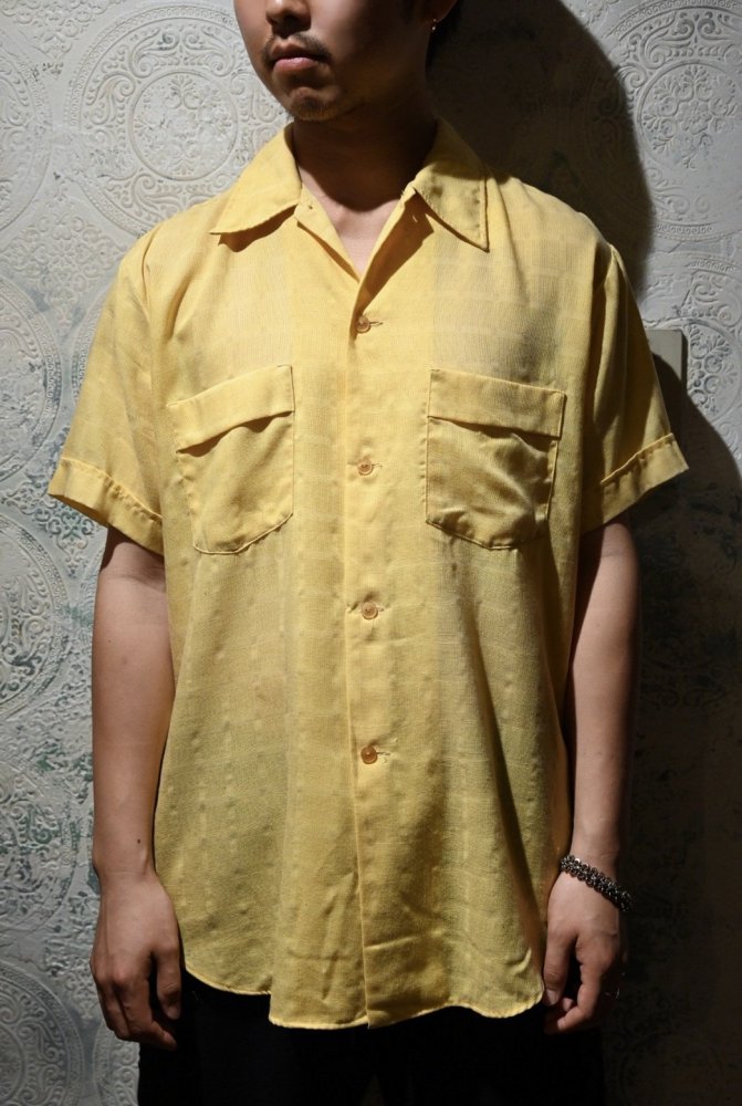 us 1970's "Berwick" rayon mix s/s shirt