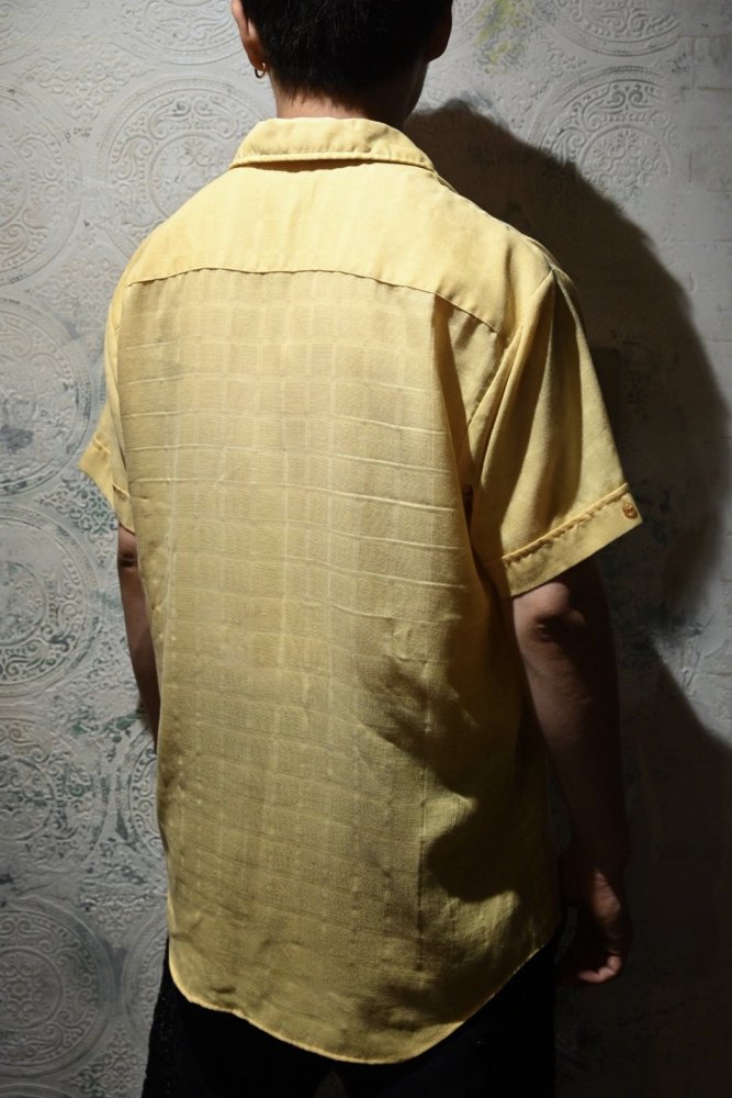 us 1970's "Berwick" rayon mix s/s shirt