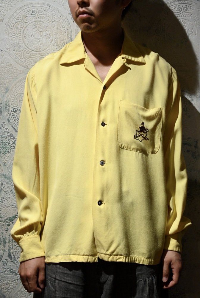 us 1950's~ "ARROW" yellow rayon shirt