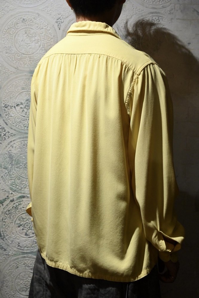 us 1950's~ "ARROW" yellow rayon shirt