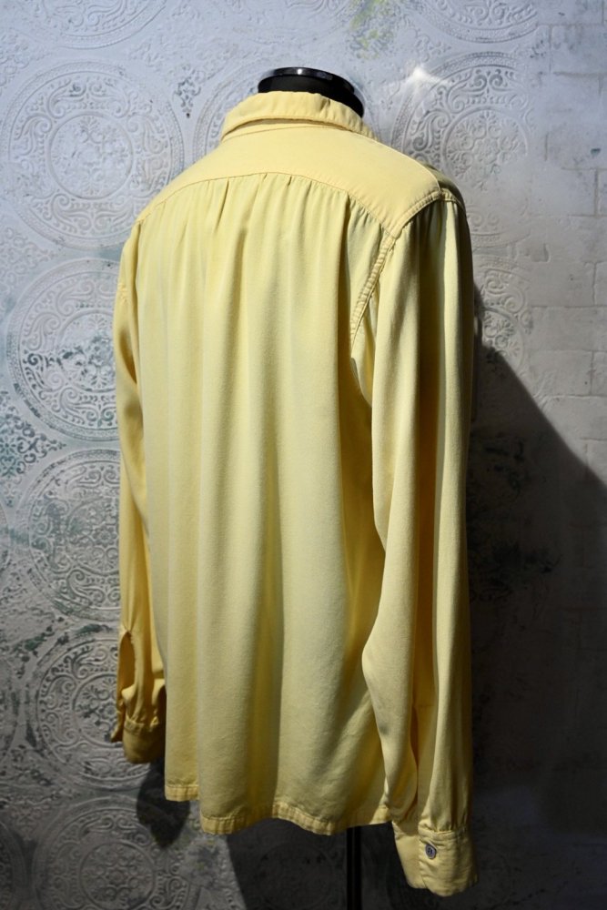 us 1950's~ "ARROW" yellow rayon shirt