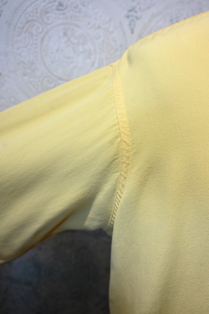 us 1950's~ "ARROW" yellow rayon shirt