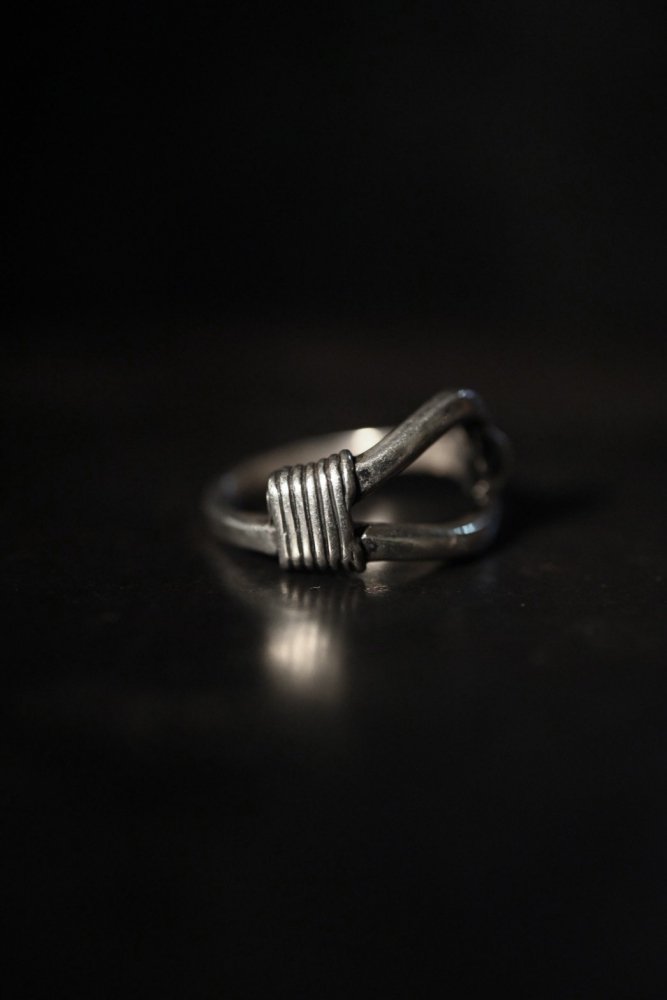 Vintage hook design silver ring